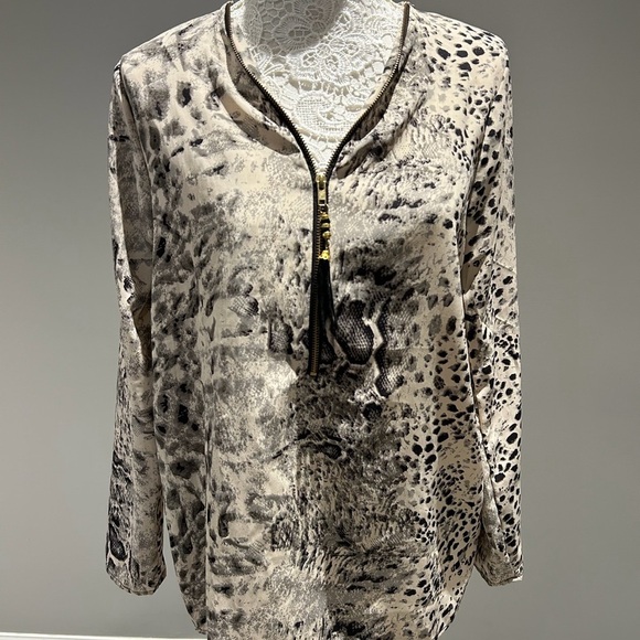 Lucky & Coco Tops - Leopard Print Women's Top with Zipper Detail